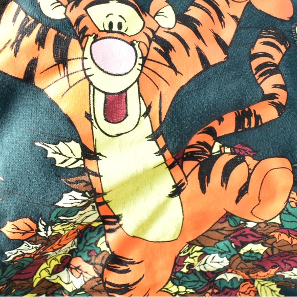 Vintage Winnie the Pooh sweatshirt - Picture 6 of 6